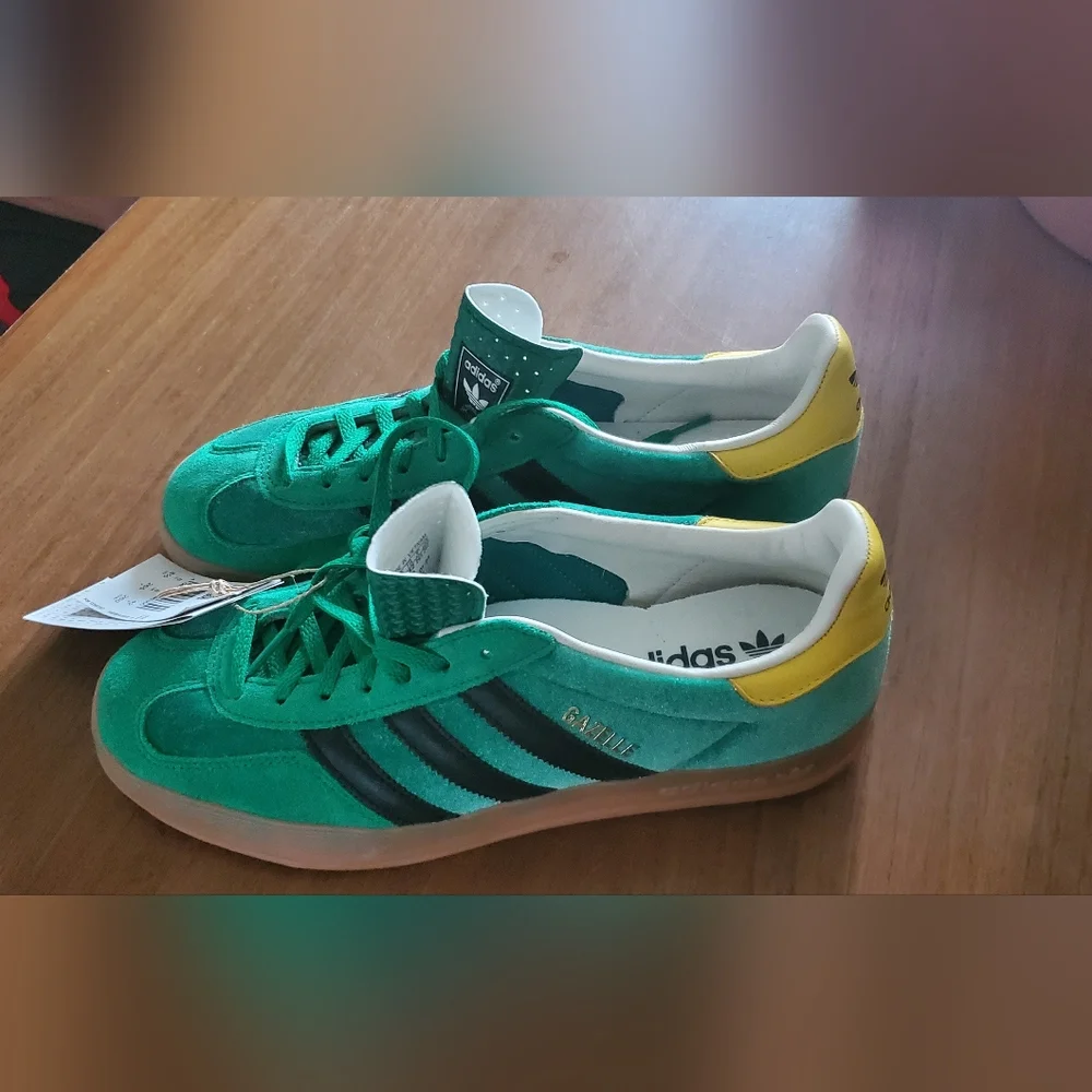 Adidas Gazelle Green and Yellow Sneakers NWT MEN'S 8.5 - Picture 2 of 8